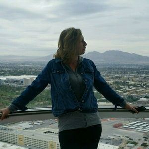 Meet your Posher, Karie